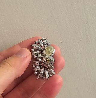 Pendientes negros brillantes