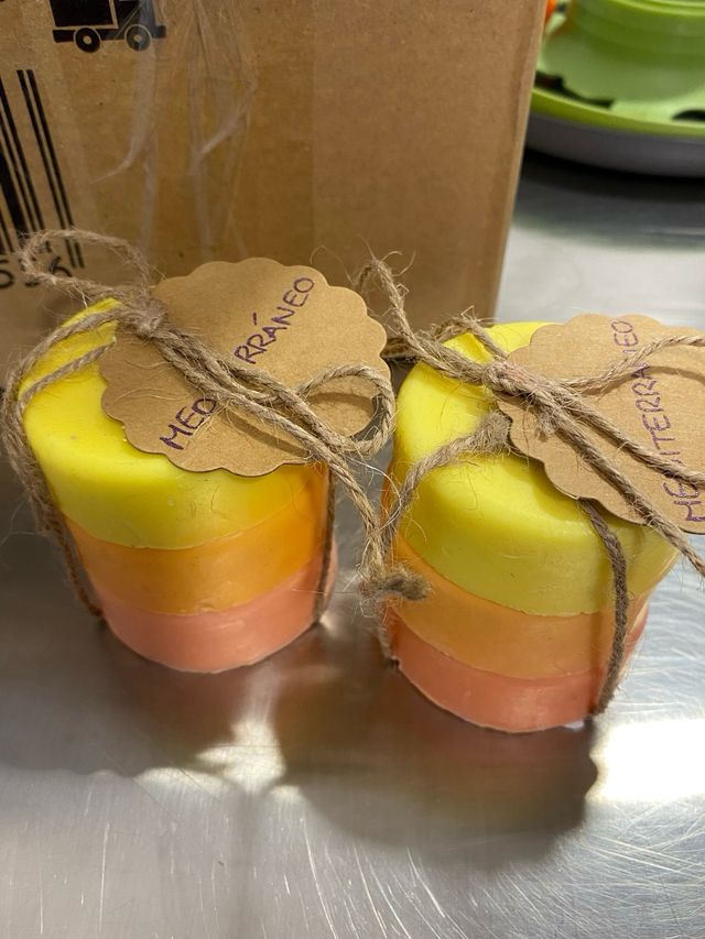 JABONES HECHOS A MANO