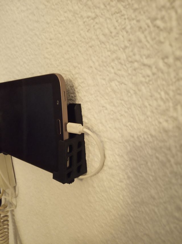 Soporte tablet o móvil para pared negro