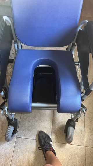 Silla de ruedas wc