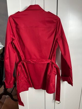 Chaqueta roja Zara 