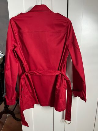 Chaqueta roja Zara 