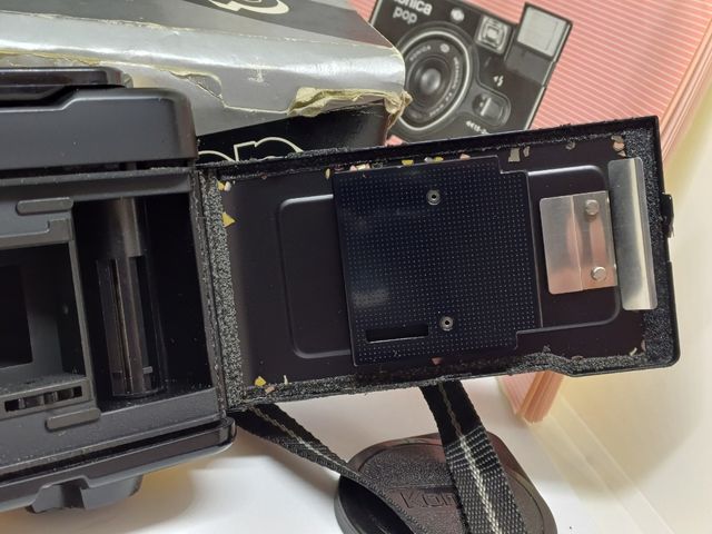 Konica pop macchina fotografica fotocamera vintage