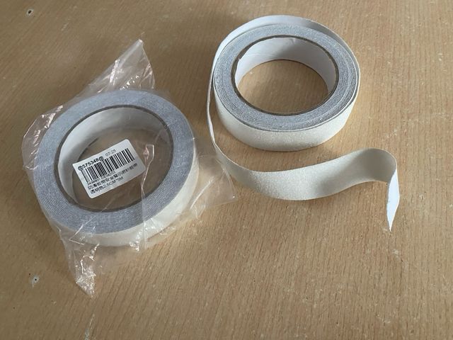 Cinta antideslizante adhesiva