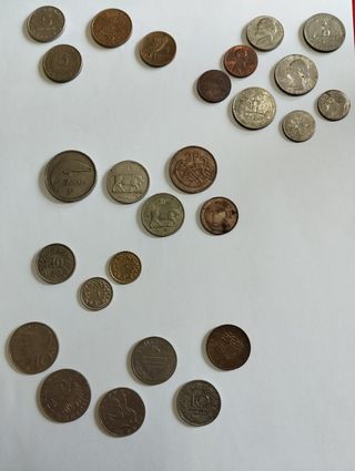 Monedas variadas Mundo Siglo XX