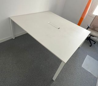 Mesa oficina OFIPRIX  reuniones multipuesto 