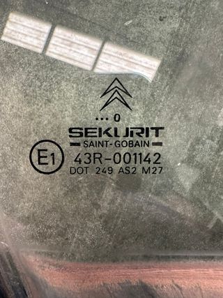 Luna derecha picasso con motor