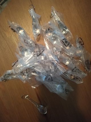 Lámpara y lágrimas de cristal