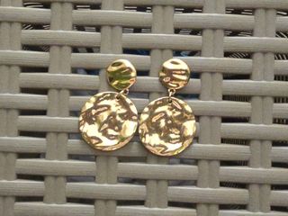 Pendientes redondos dorados
