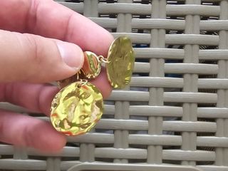 Pendientes redondos dorados