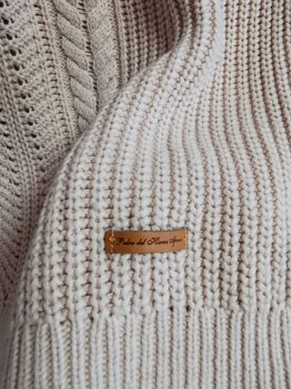 Jersey de chica talla S de Pedro del Hierro.