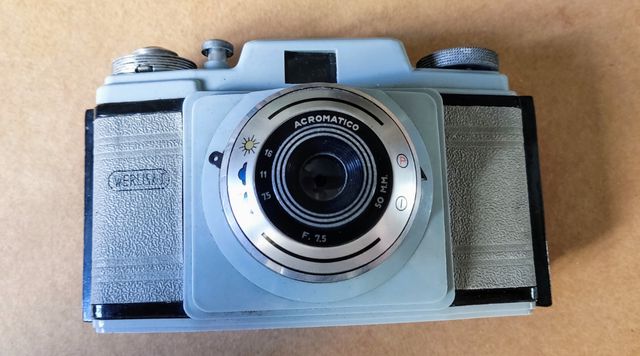 Cámara antigua de fotos Werlisa-1