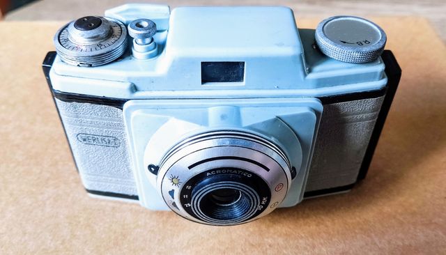 Cámara antigua de fotos Werlisa-1