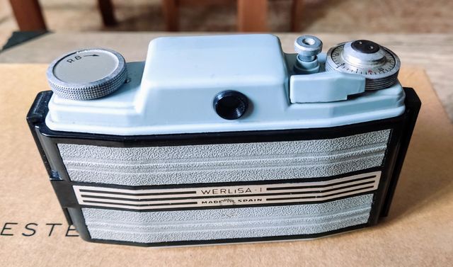 Cámara antigua de fotos Werlisa-1