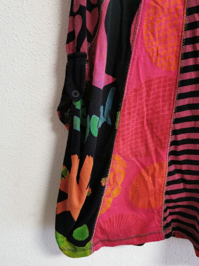 Vestido de niña talla 9-10 años de Desigual.