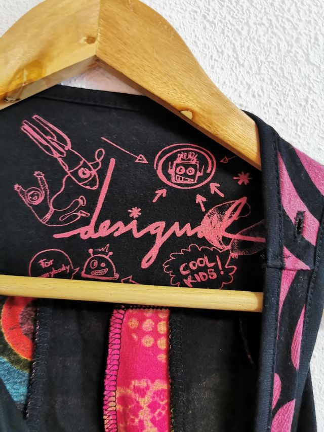 Vestido de niña talla 9-10 años de Desigual.