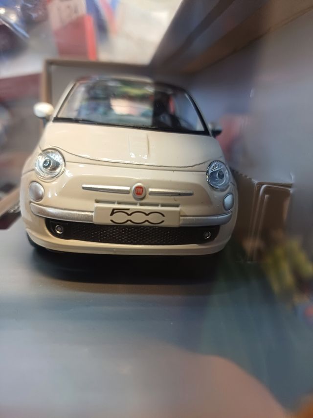 Fiat 500 Bianca 1:24