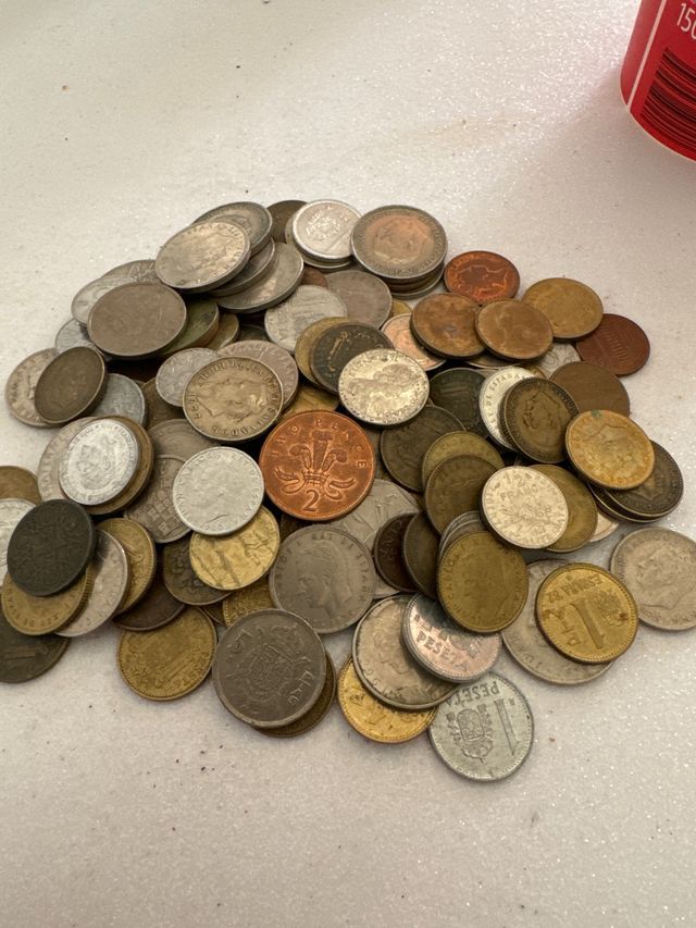 La metà delle monete