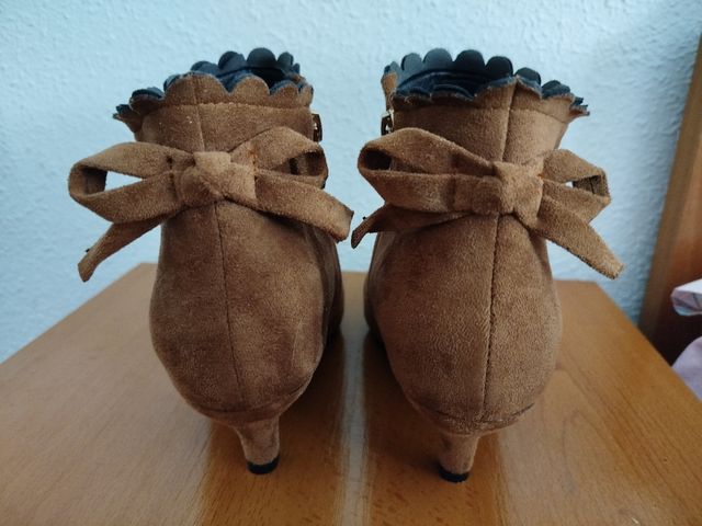 Bonitos botines sin estrenar 