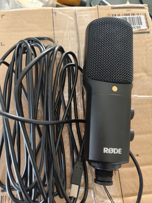 RØDE NT-USB Micrófono USB de condensador versátil
