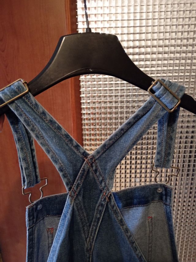 Salopette con pantaloni