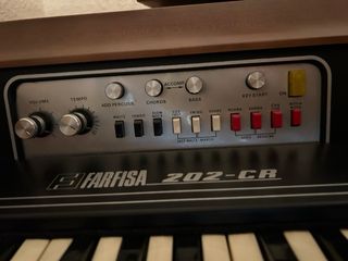 Organo electrico Farfisa
