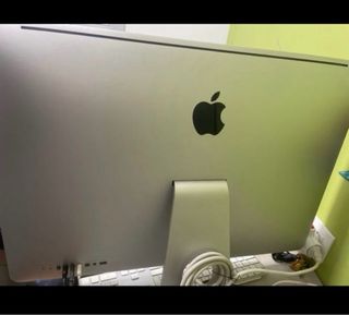 Apple iMac 27” (2011)