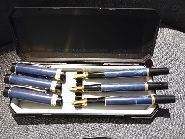 Astuccio per penne e 2 penne Iridium point Germany