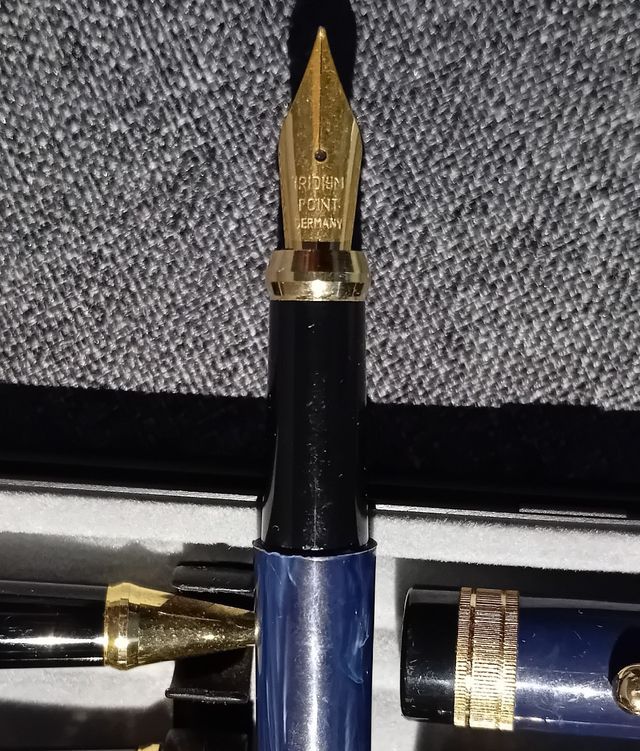 Astuccio per penne e 2 penne Iridium point Germany
