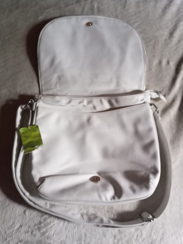 Bolso de polipiel blanco