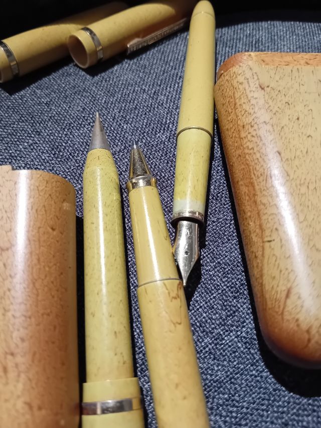 Penna e astuccio Marksman