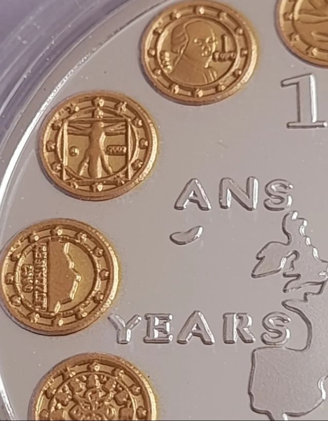 Moneta commemorativa dei 12 paesi EU