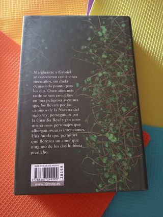 Bajo las estrellas. Ana Iturgaiz.