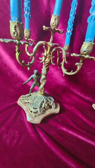 Reloj de bronce con 5 figuras