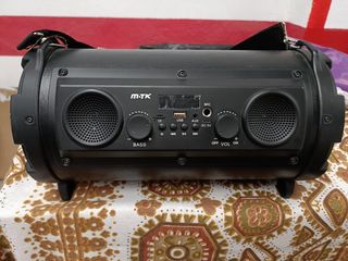Altavoz con distintas entradas