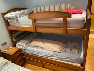 Letto a castello in legno con materassi