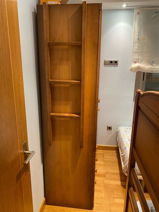 Letto a castello in legno con materassi