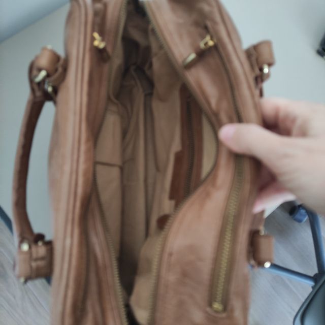 Bolso piel marrón Camel Massimo Dutti