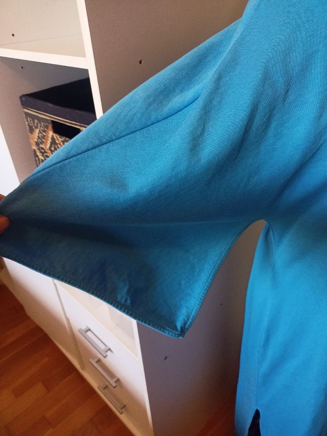 Vestido largo azul cos