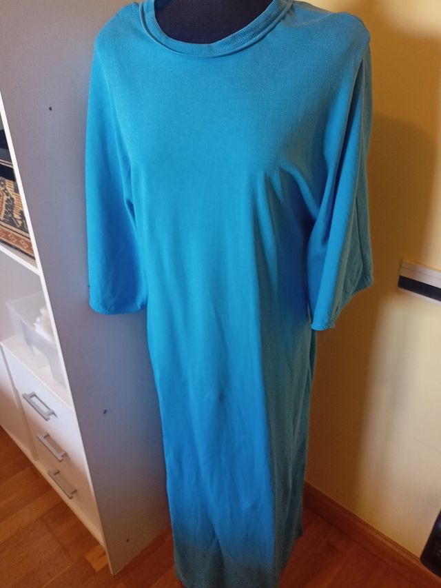 Vestido largo azul cos