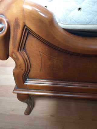 ANTIGUAS MESILLAS CÓMODA Y ESTRUCTURA CAMA MATRIM