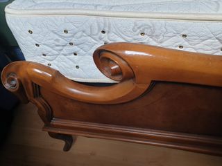 ANTIGUAS MESILLAS CÓMODA Y ESTRUCTURA CAMA MATRIM