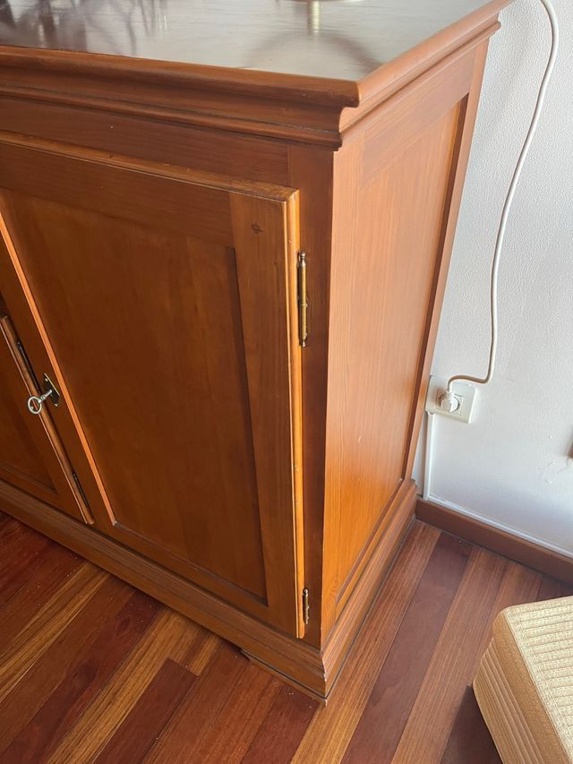 Mueble madera