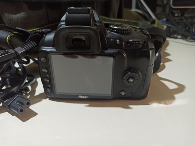 Nikon d3000 reflex