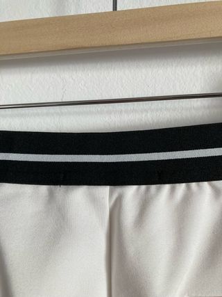 Pantalon pinzas Zara