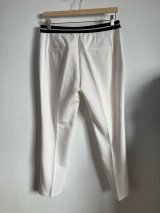 Pantalon pinzas Zara