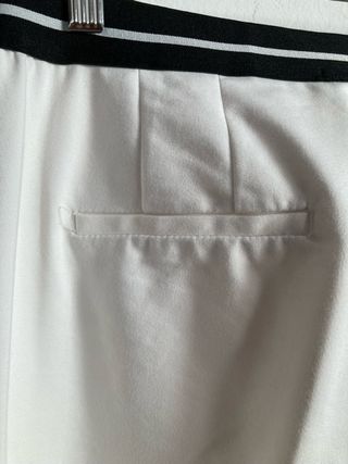 Pantalon pinzas Zara