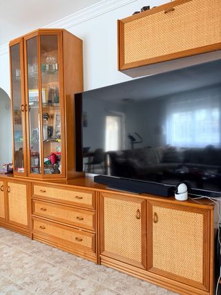 SE VENDE URGENTE! Mueble de salon de madera