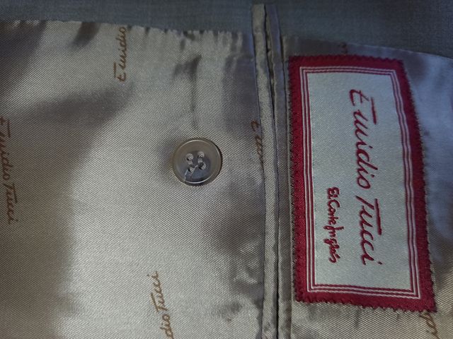 Traje de caballero Emidio Tucci.