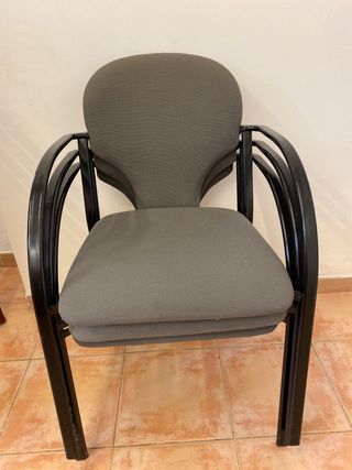 3 sillas de oficina apilables
